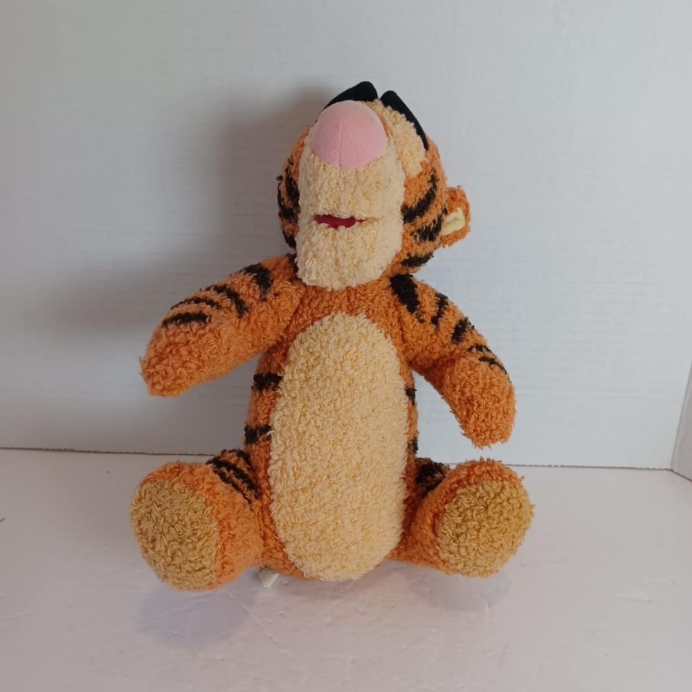 Mattel 1998 Disney Tigger Talking Singing Jointed Soft Plush Vintage Pooh *READ*